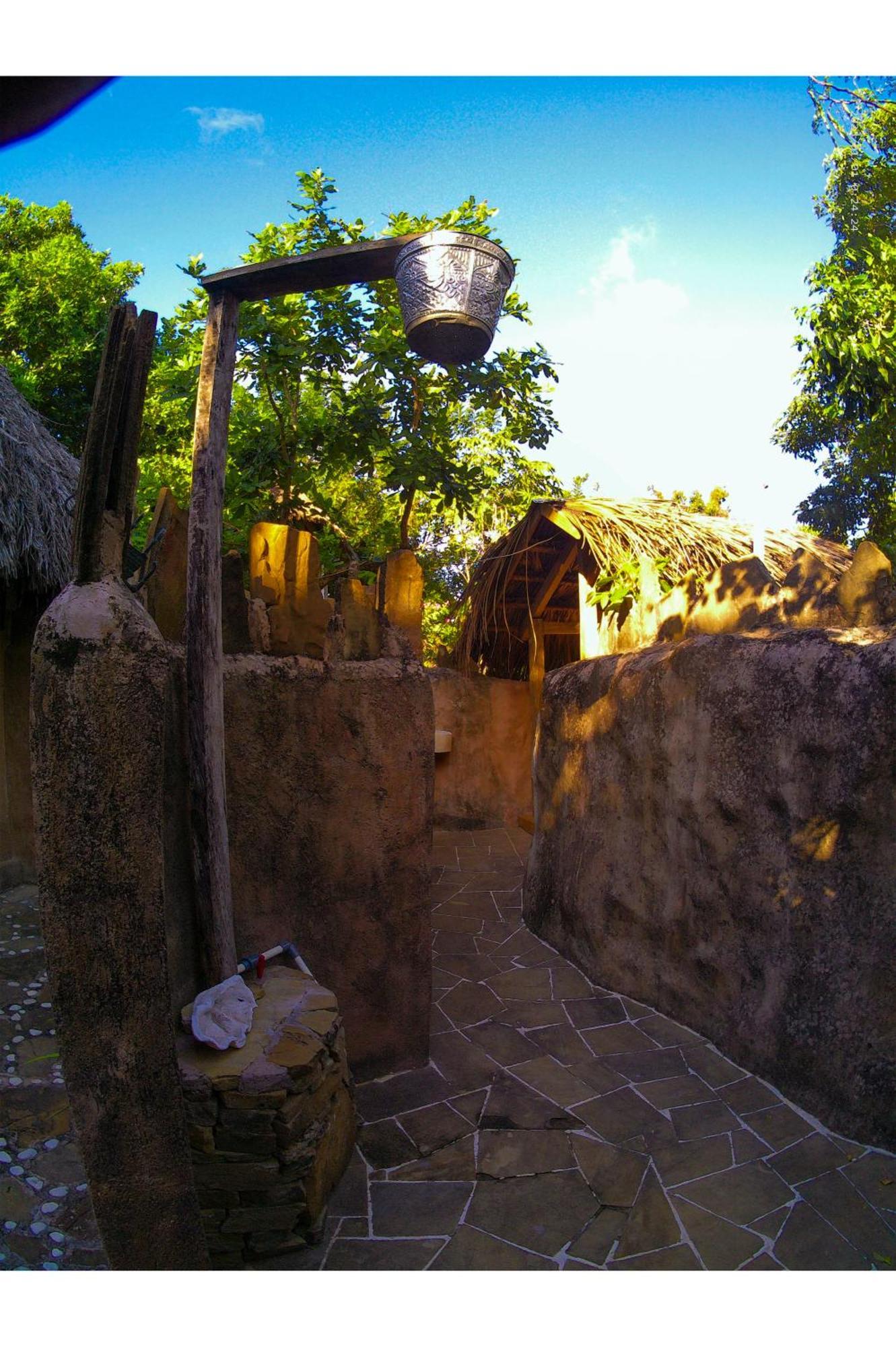 Utopia Rote Lodge Nembrala Luaran gambar