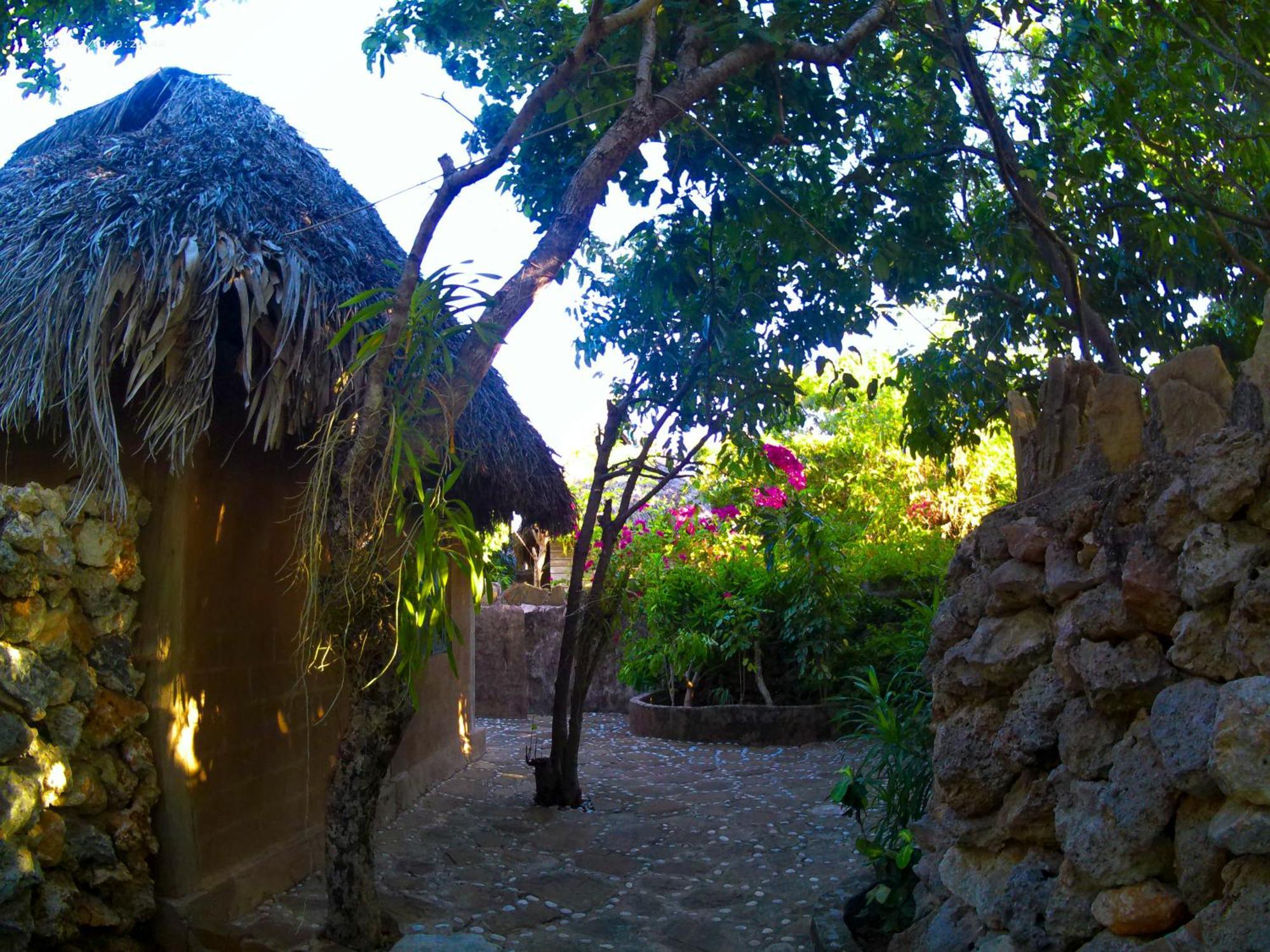Utopia Rote Lodge Nembrala Luaran gambar