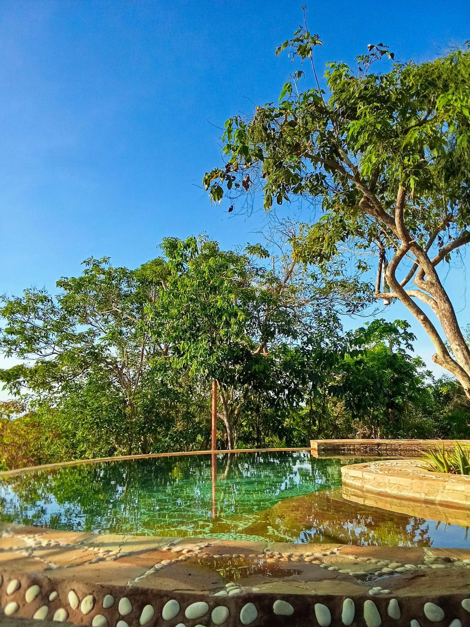 Utopia Rote Lodge Nembrala Luaran gambar