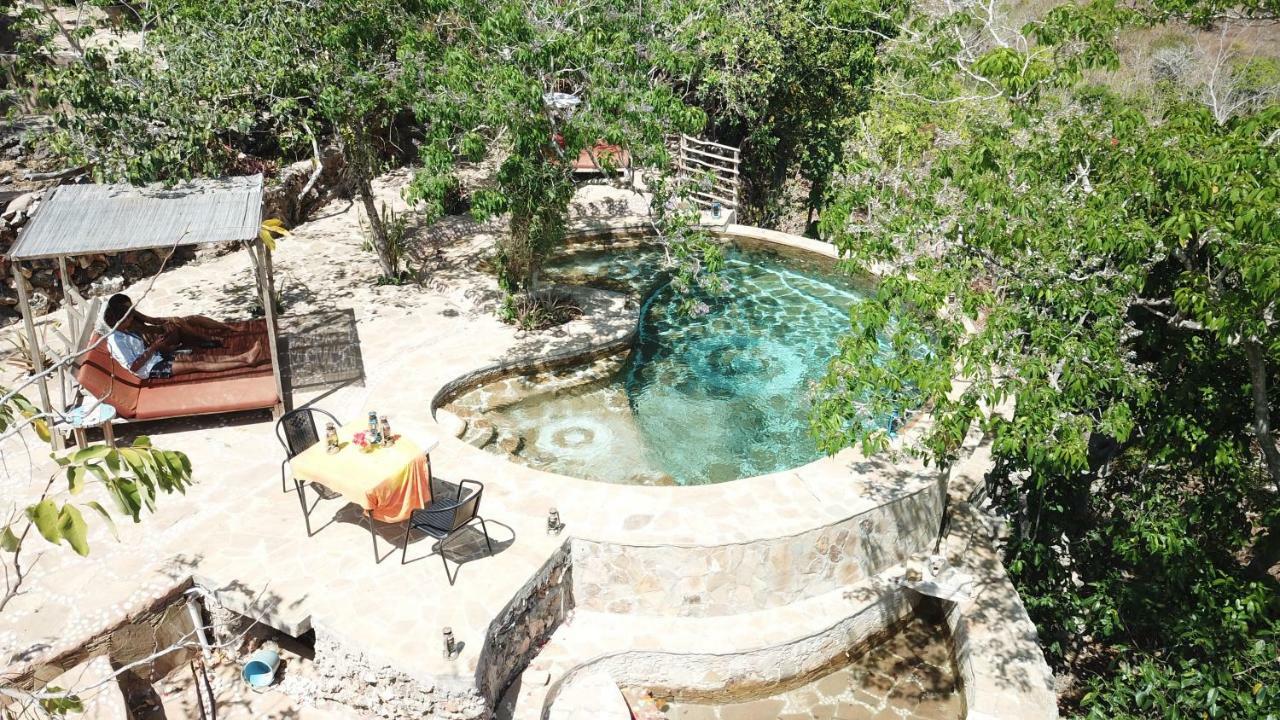 Utopia Rote Lodge Nembrala Luaran gambar